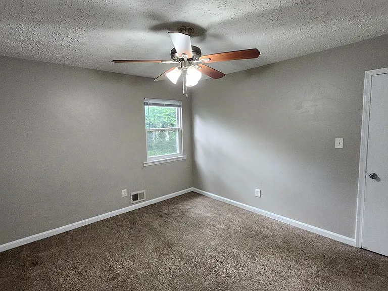 4011 Pinehurst Pl — Photo 10