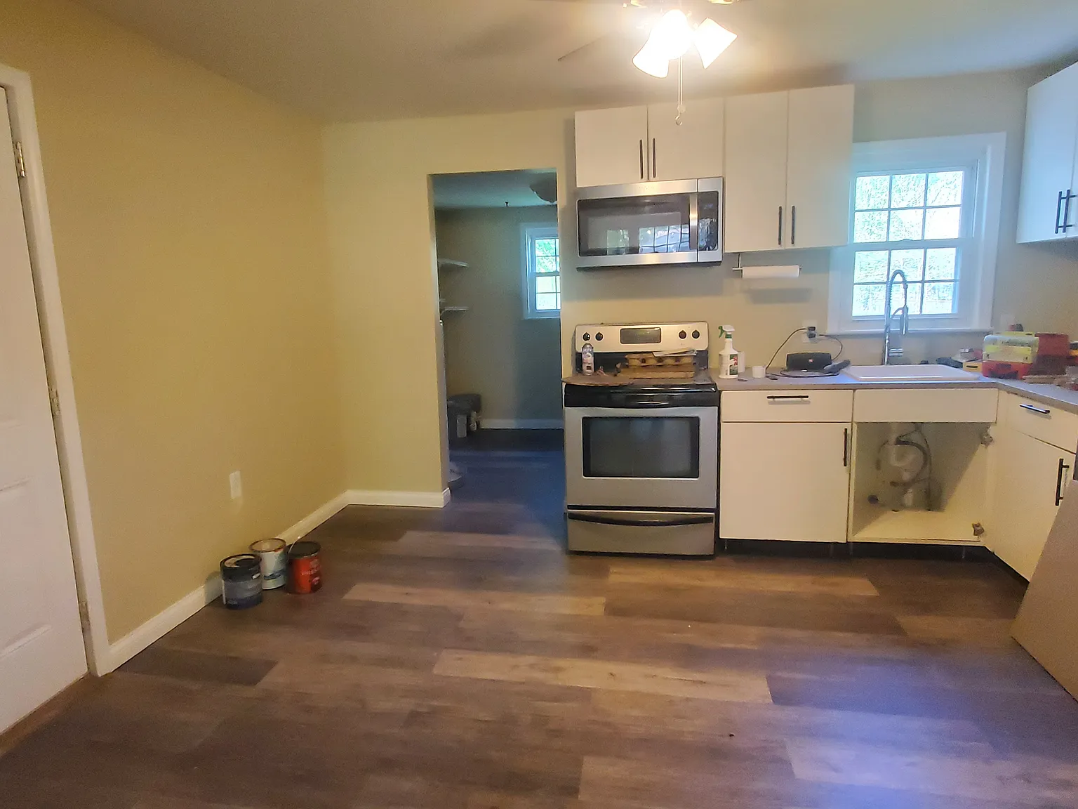 2 bed, 880 sqft, $1,700 — Photo 3