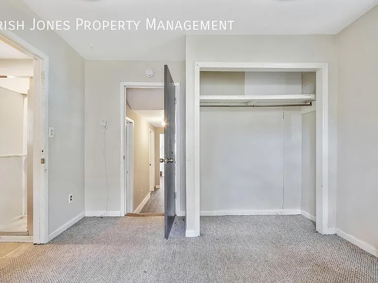 151 Howell St #1 — Photo 15