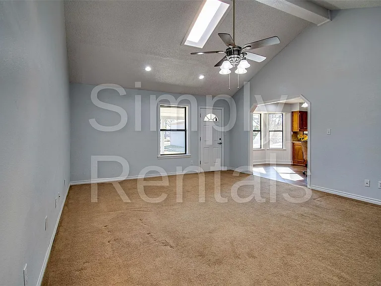 182 County Road 2426 — Photo 5