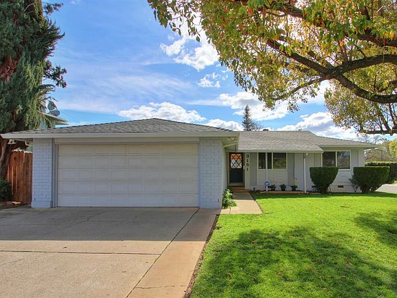 3rd image of 3151 Rosemont Dr