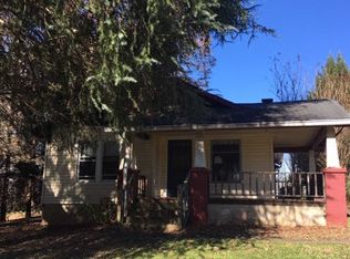 5508 Oak Summit Ct, Winston Salem, NC 27105