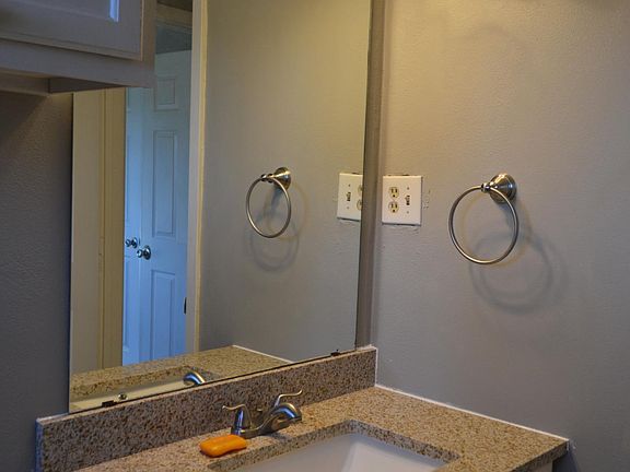 Sink/Marble Vanity in bathroom
