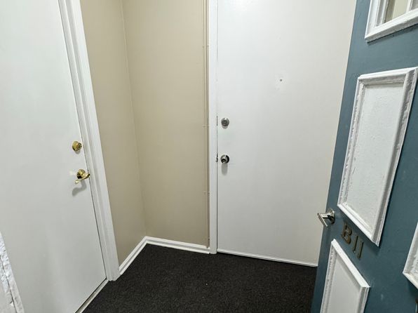 320 E Main St #12B