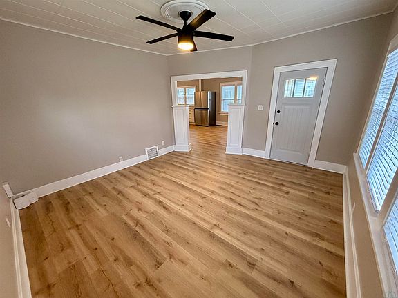 5th image of 3251 Garretson Ave