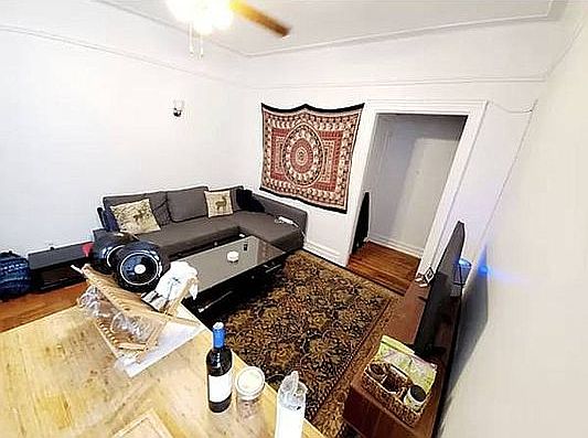 4th image of 601 40th St APT D7