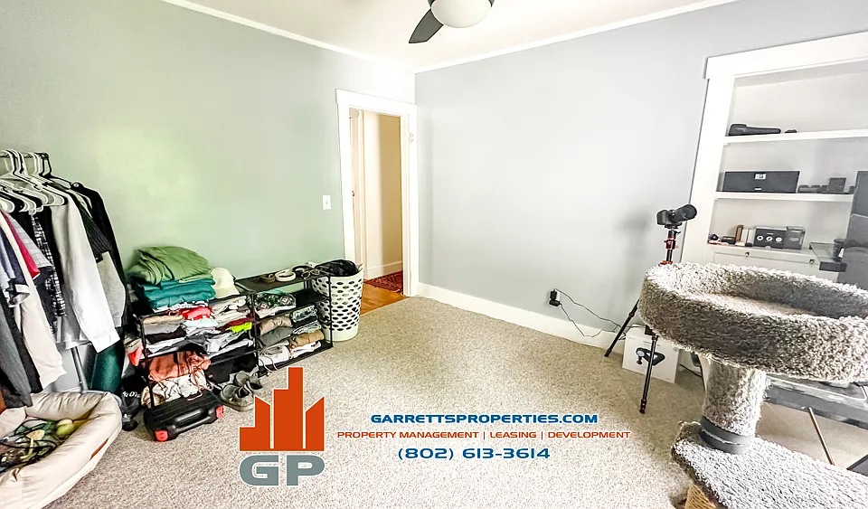 92 Maple Ave #2