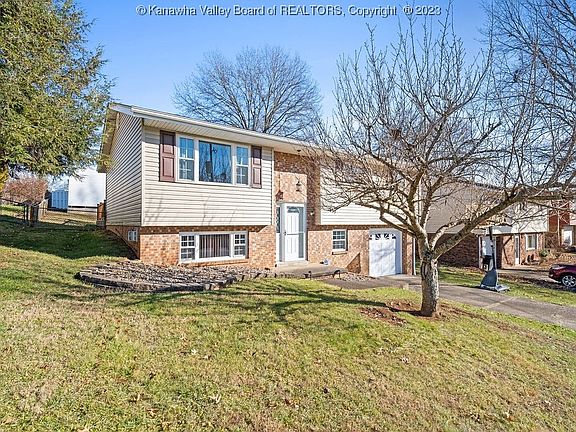2nd image of 1019 Greenland Cir