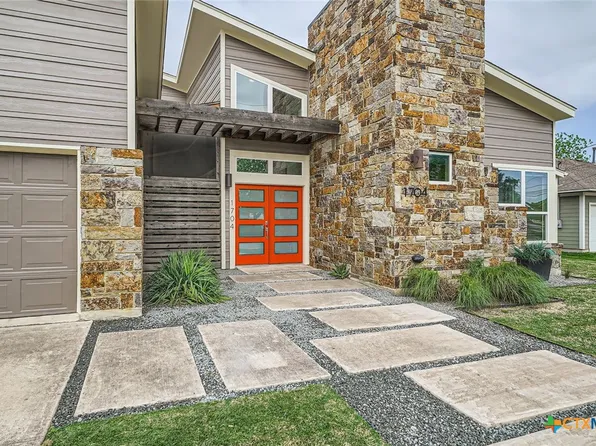 1704 Leander St, Georgetown, TX 78626