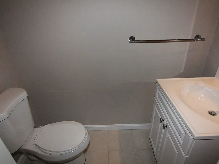 1917 Harpers Ct — Photo 19