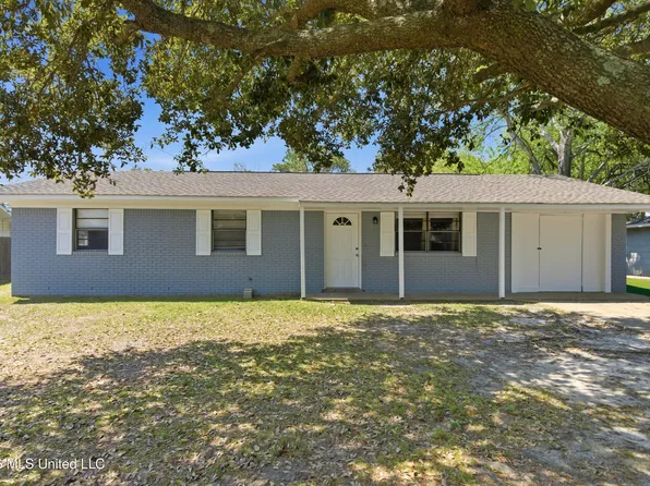 6688 Balboa Cir, Ocean Springs, MS 39564