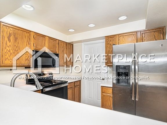 5th image of 15917 Ne 40th Way #3-C
