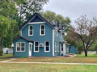 406 Capital St, Yankton, SD 57078