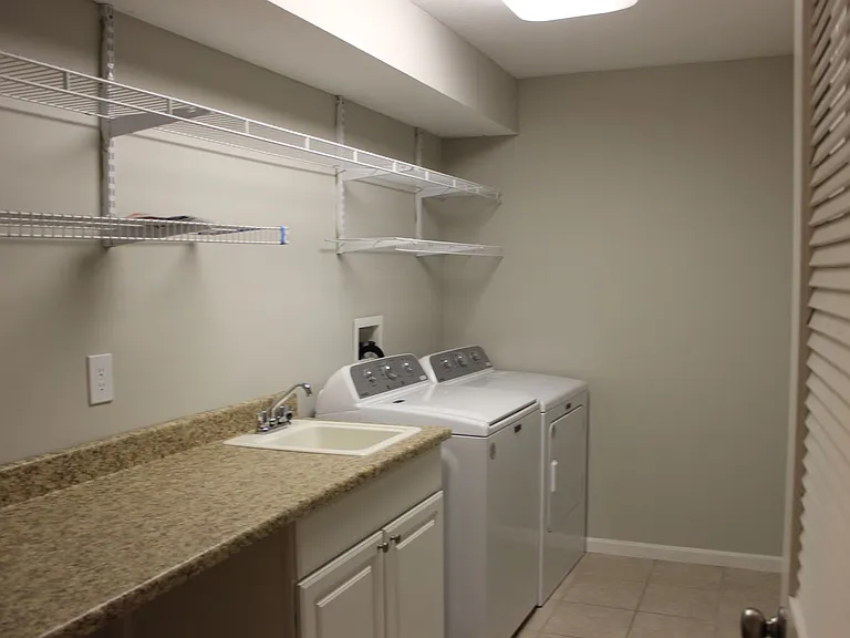 1312-1314 White Oak Ln — Photo 10