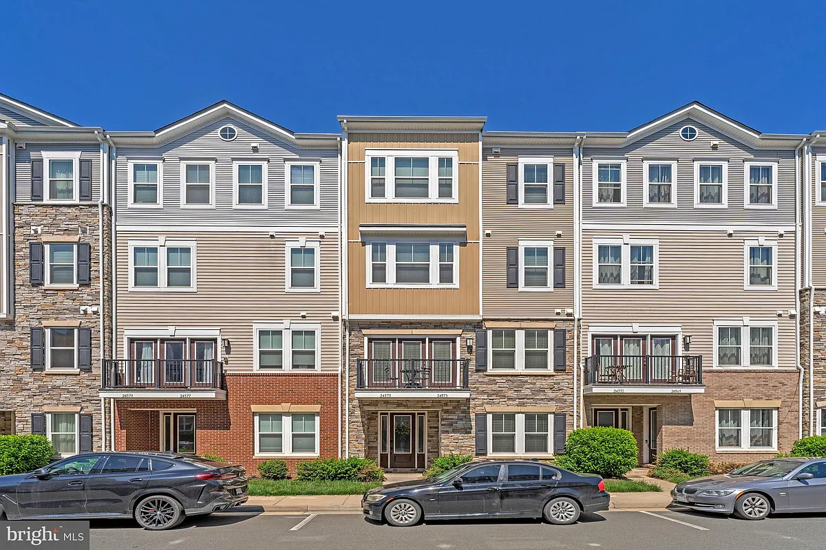 Building Photo - 24575 Rosebay Ter