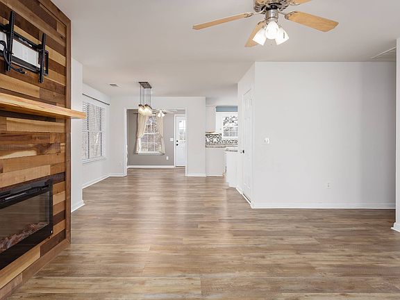 3rd image of 330 Allison Dr #5 & 6