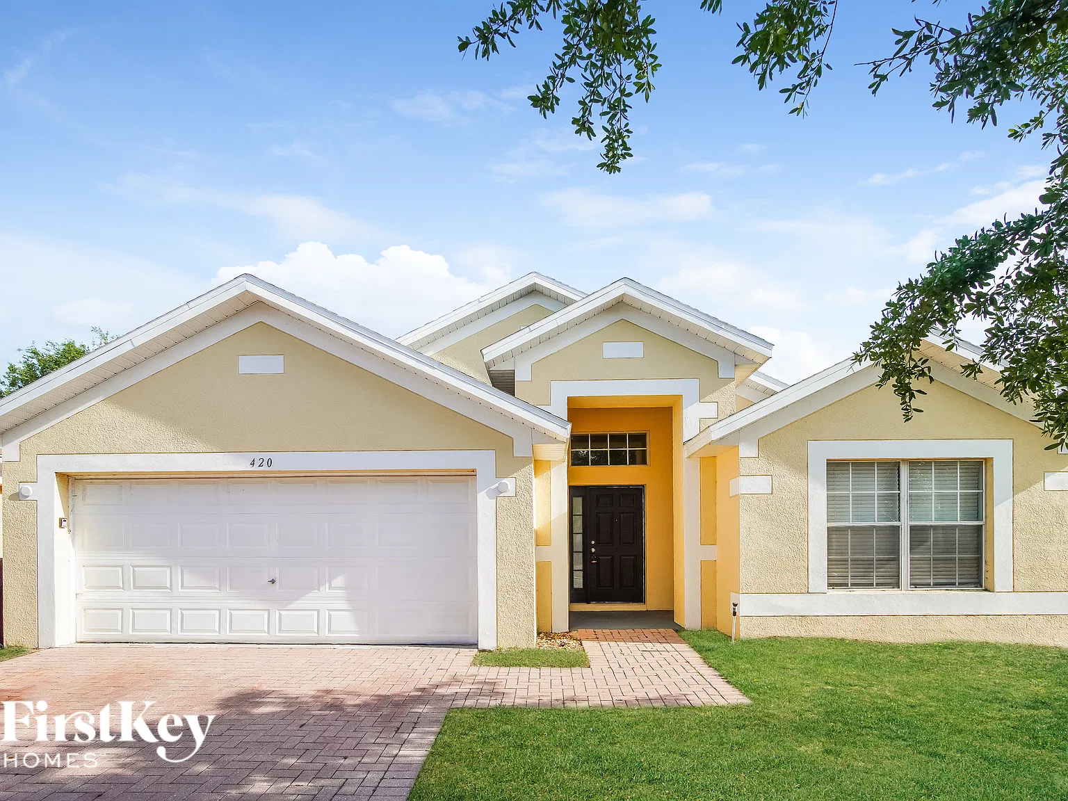4 bed, 2.0 bath, 1804 sqft, $2,270 — Photo 1