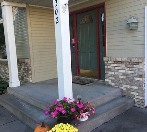 2nd image of 302 14th St N