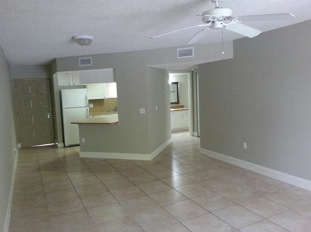 1st image of 8343 Lake Dr APT 307