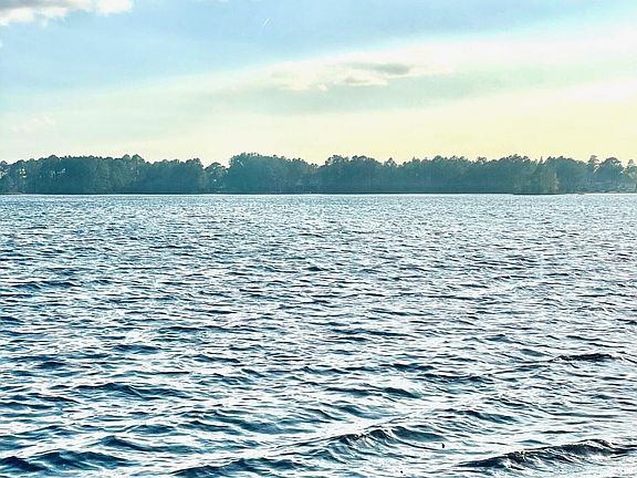 4th image of 554 N Horsepen Road