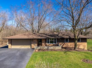 1138 Melwood Dr, Rockford, IL 61108