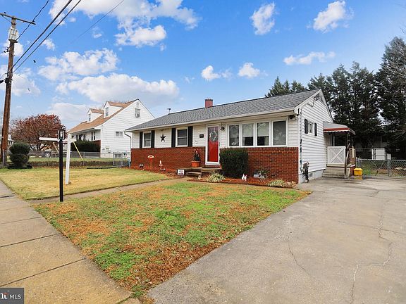 4th image of 151 Olen Dr