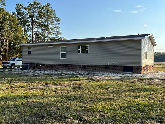 2nd image of 1134 Beech Springs Rd