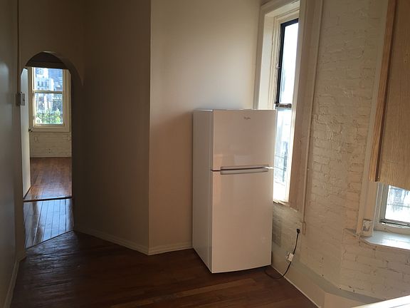5th image of 406 E 119th St APT 5E