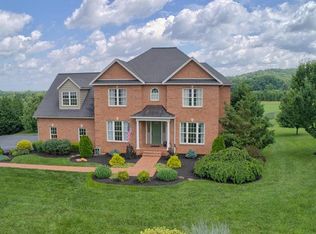 22208 Troy Ln, Hagerstown, MD 21742