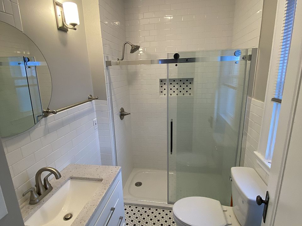 1st image of 243 Richard St Unit 1