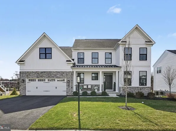 236 Indian Creek Rd, Telford, PA 18969