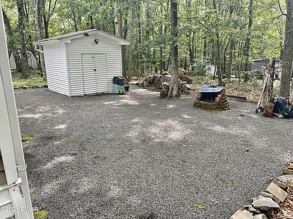 4th image of 3002 Chickasaw Ln