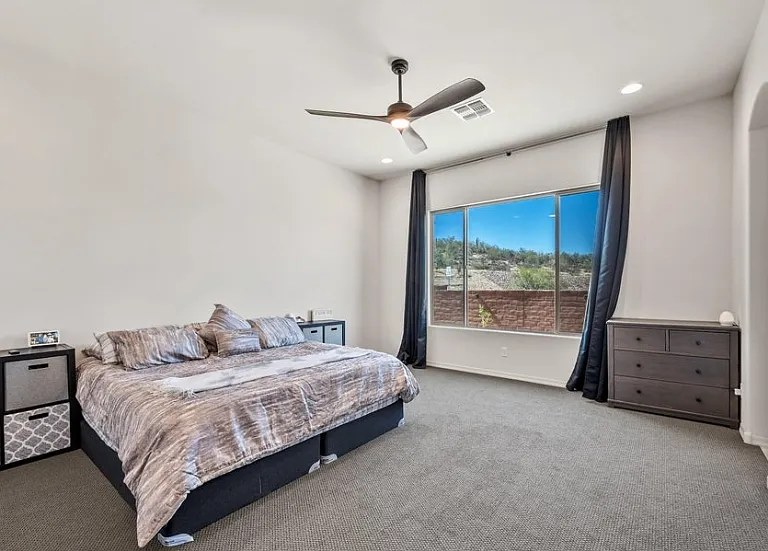 719 E Danum Valley Dr — Photo 11