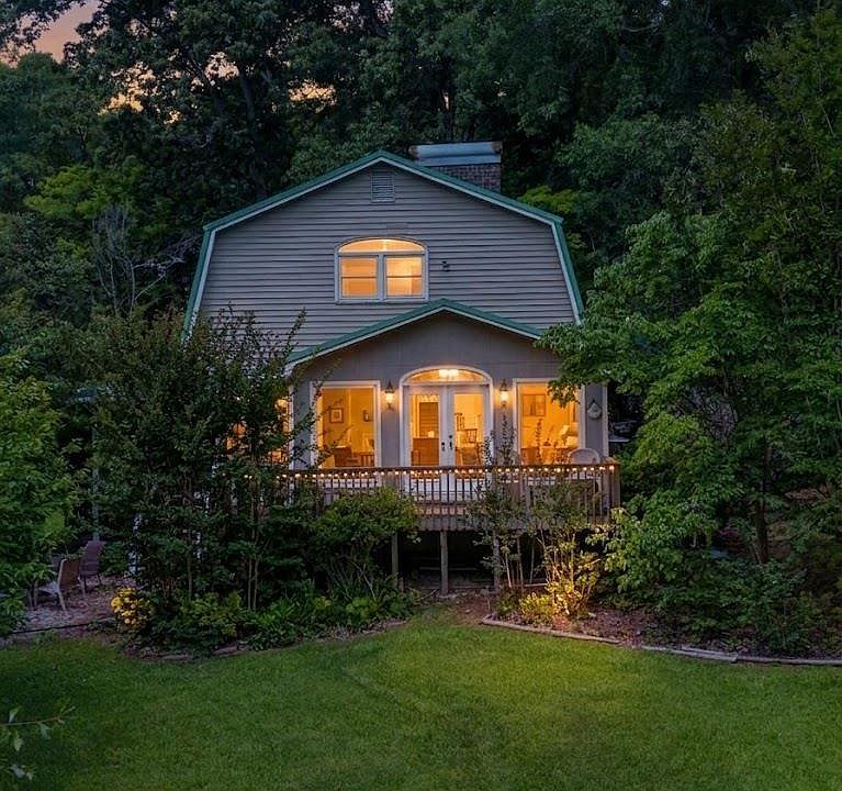1st image of 281 Ellis Ln