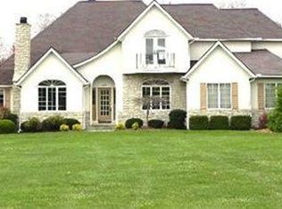 8053 Lexington Way, North Ridgeville, OH 44039