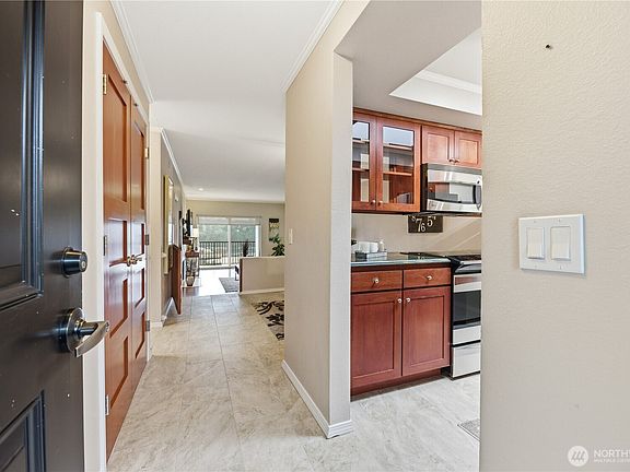 3rd image of 2253 Gilman Drive W #505