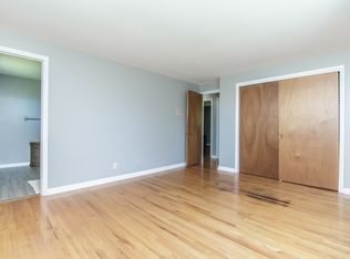 41 Gershwin Dr, Centerville, OH 45458