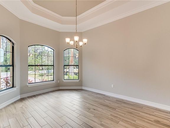 4th image of 356 Maraviya Blvd