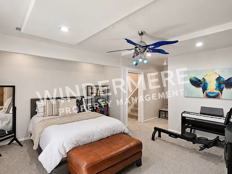 585 NW Fairwood Way — Photo 21