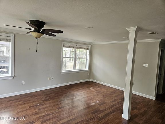 4th image of 1721 Cherubusco St