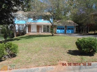 1217 Hunters Glen Dr, Stone Mountain, GA