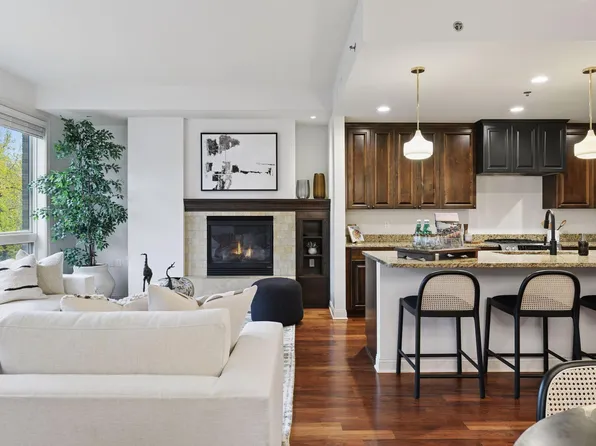 4201 Sunset Dr #N217, Spring Park, MN 55384