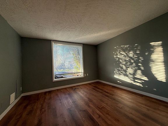 4th image of 353 S 1100 E APT 1
