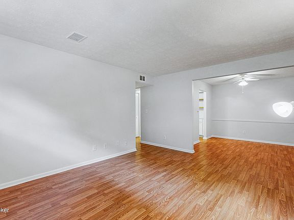 5th image of 101 Algiers Ct APT 3