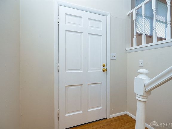 5th image of 106 Waldwick Farm Cir