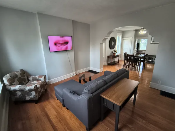 3220 Itaska St, Saint Louis, MO 63111