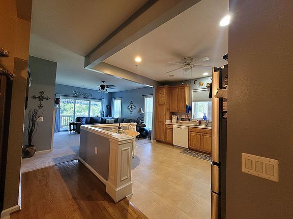 3rd image of 30 Aspen Hill Dr