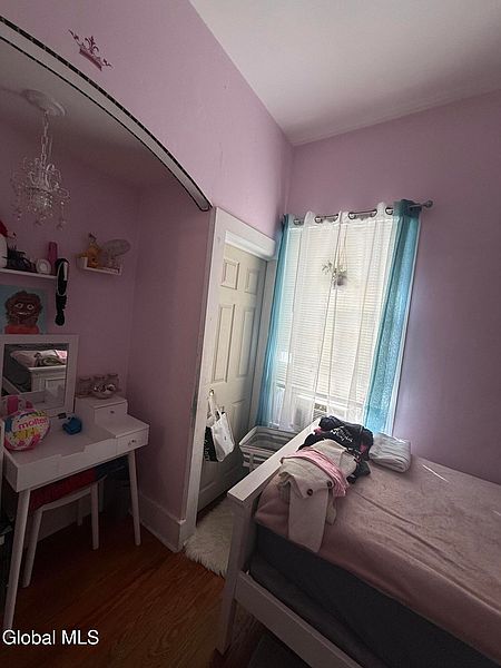 5th image of 103 Glebe Street