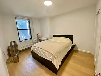 Rented by R New York