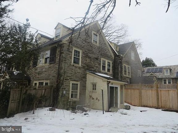 3rd image of 7101 McCallum St